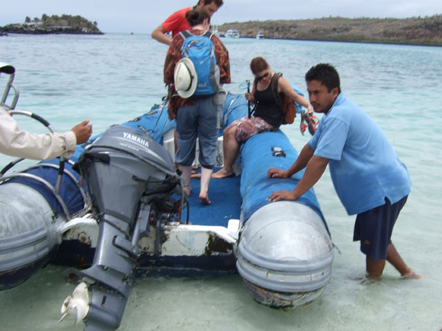 サンタ・フェ島ツアー, Tour of the Santa-Fe Island